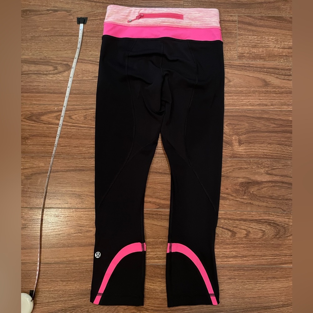 lululemon run inspire crop || black and pink /size 2